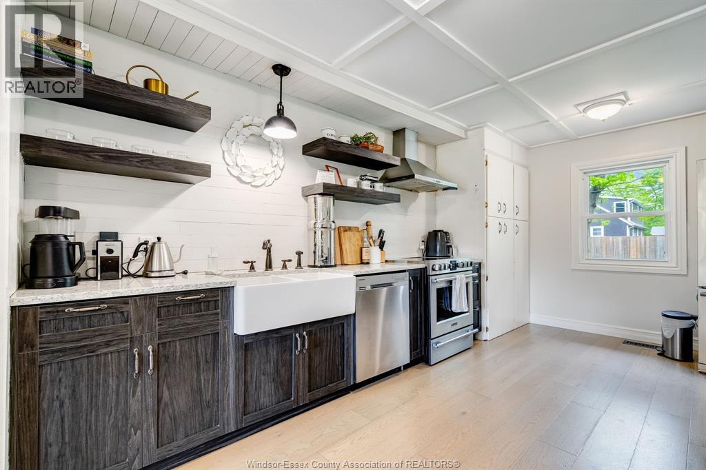 52 Robinson STREET - 9