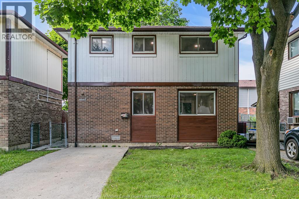 9020 CONWAY COURT - 1
