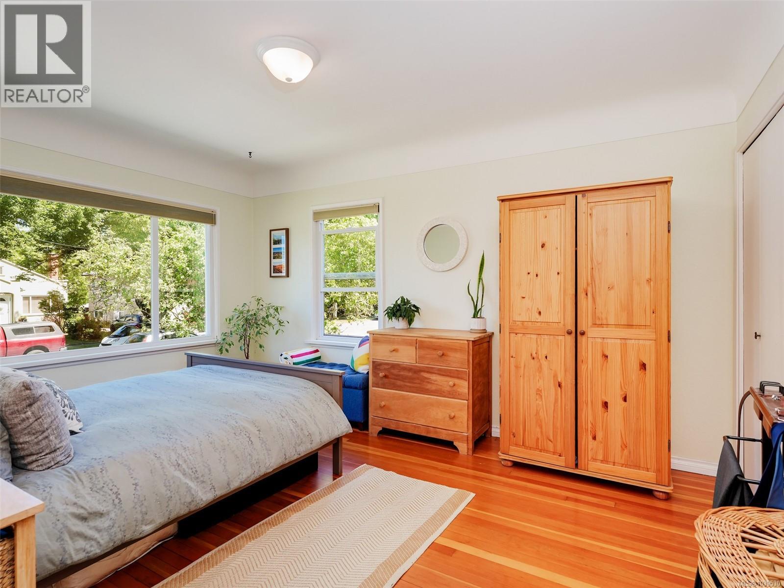 2021 Byron St - 12