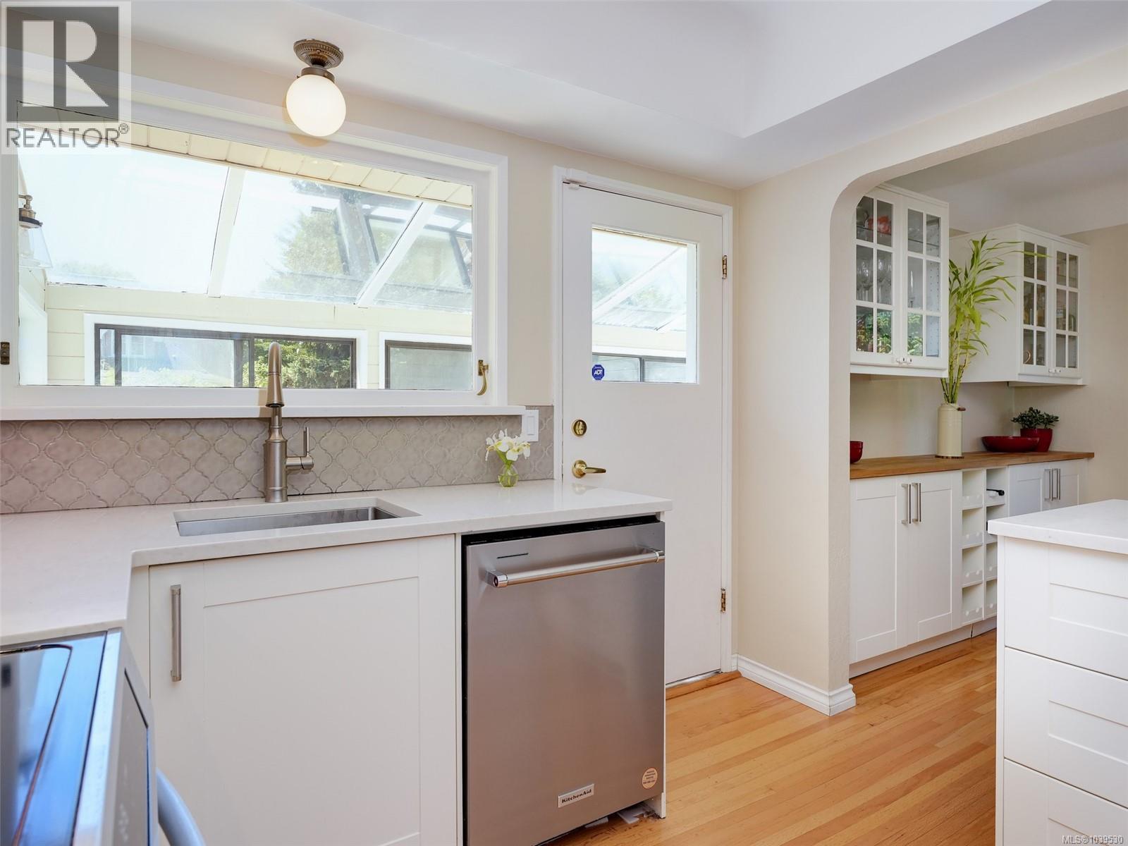 2021 Byron St - 8