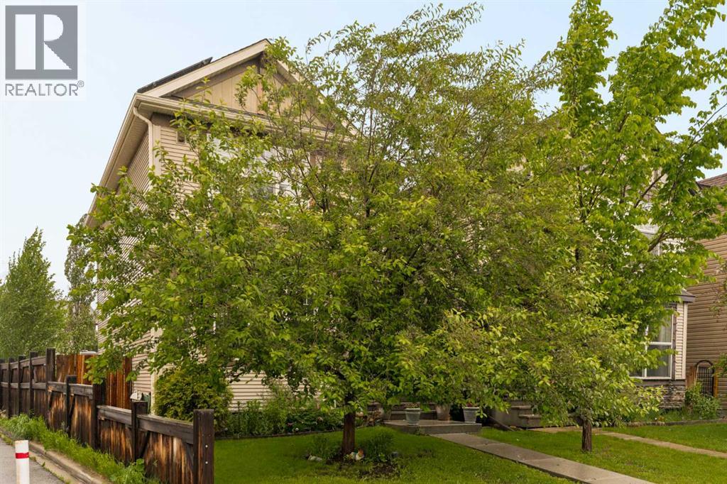 74 Autumn Crescent SE - 27