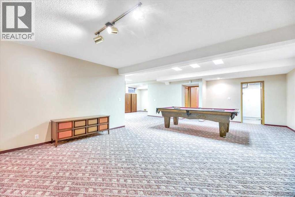 231 Mt Victoria Place SE - 33