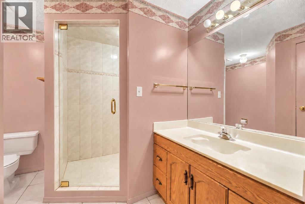 231 Mt Victoria Place SE - 35