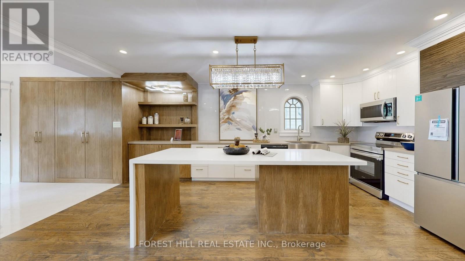60 HILLVIEW DRIVE - 4