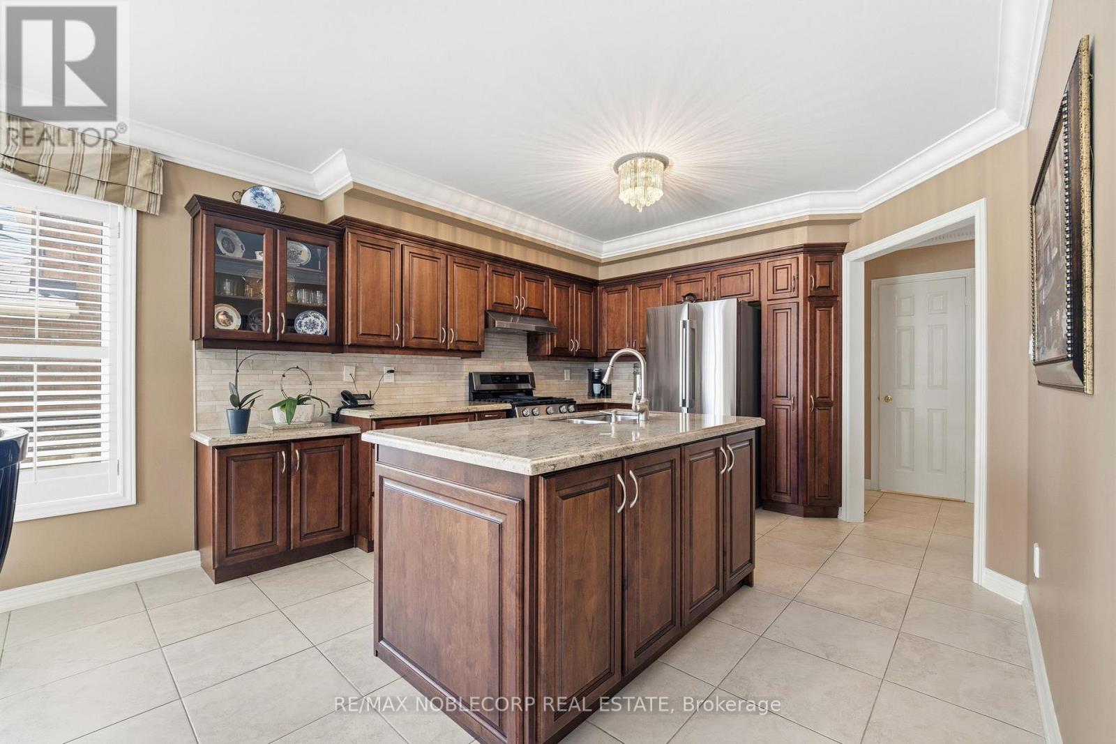67 FOREST FOUNTAIN DRIVE - 11