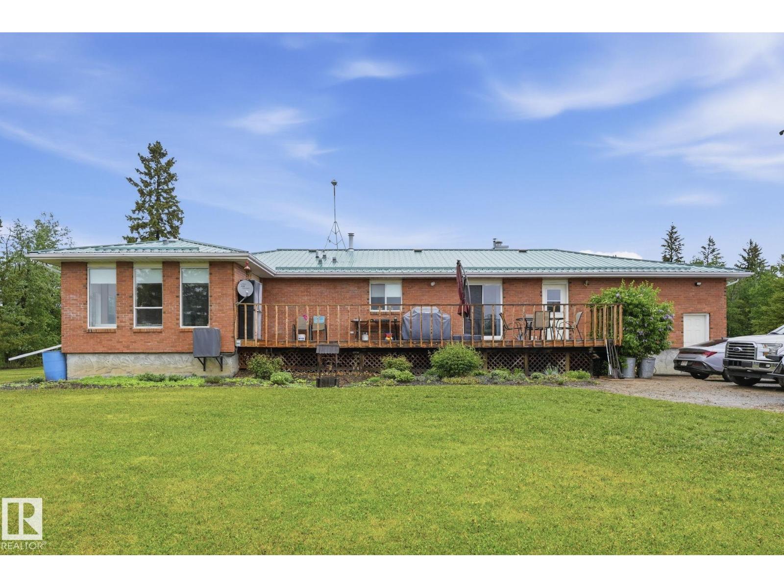 1307 TWP ROAD 510 - 27