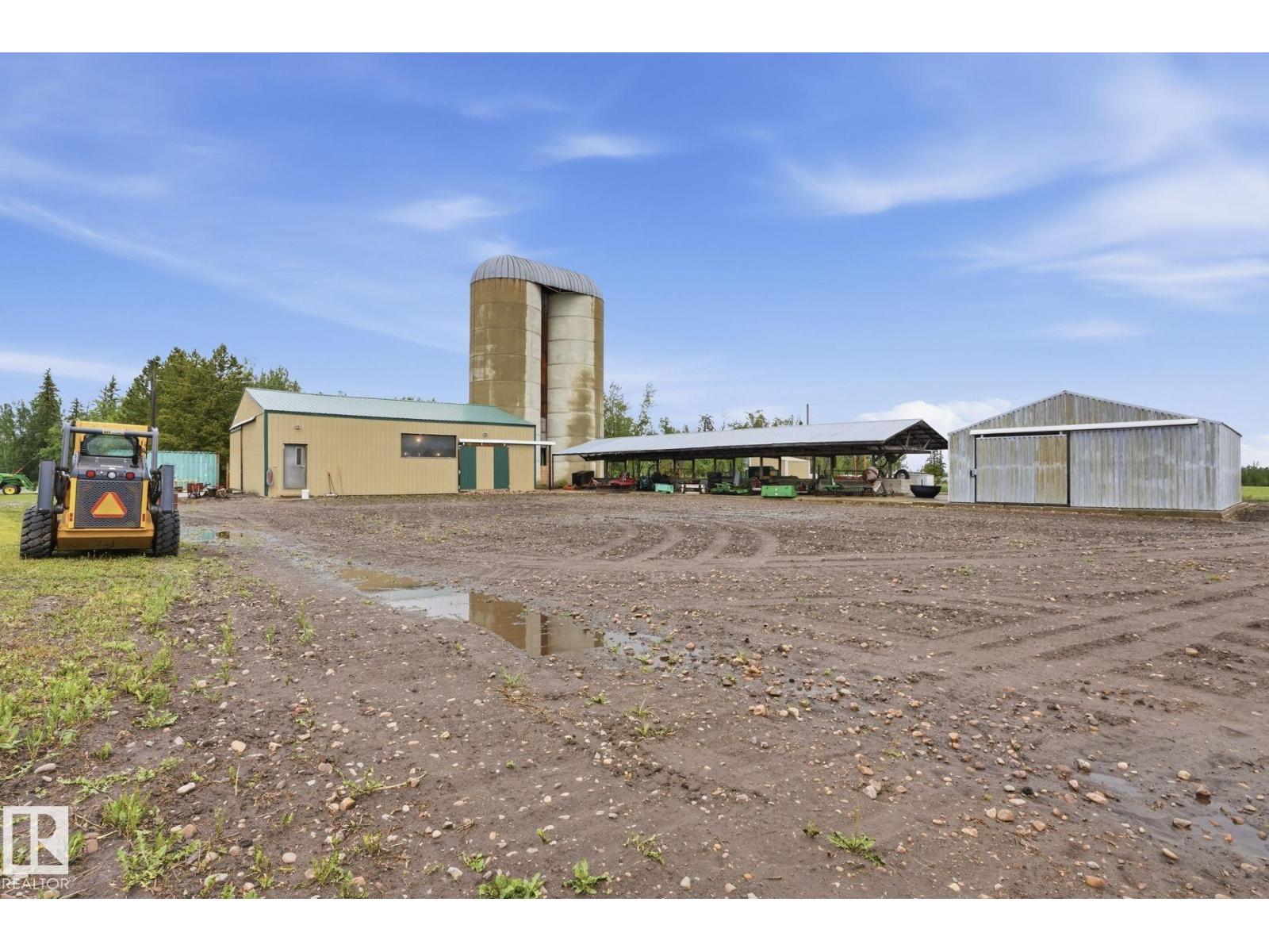 1307 TWP ROAD 510 - 34