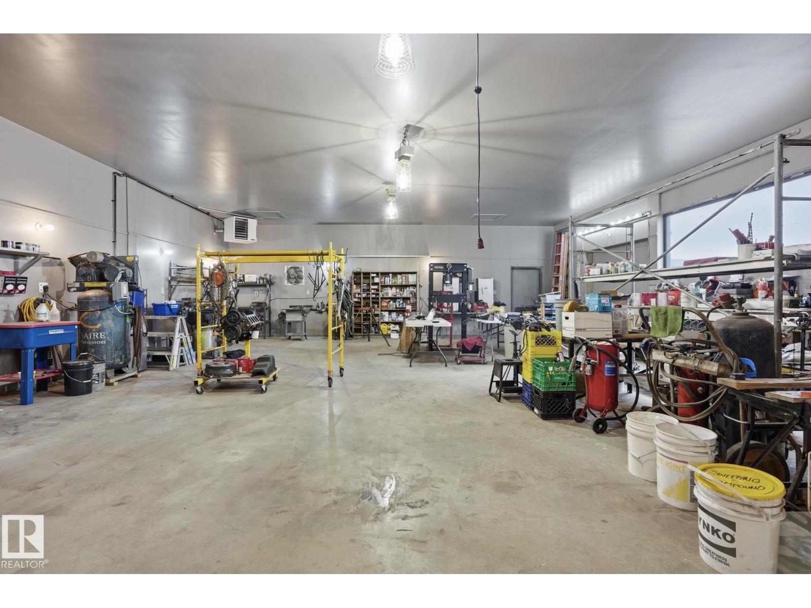 1307 TWP ROAD 510 - 35