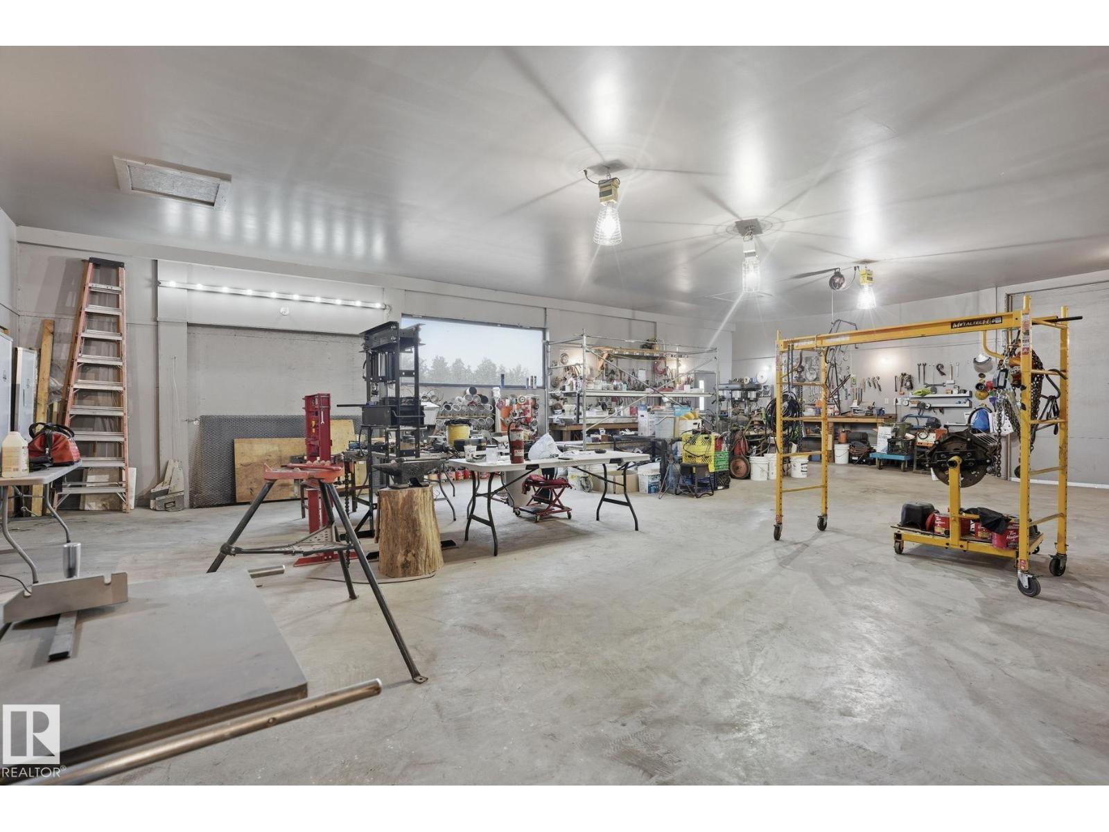 1307 TWP ROAD 510 - 36