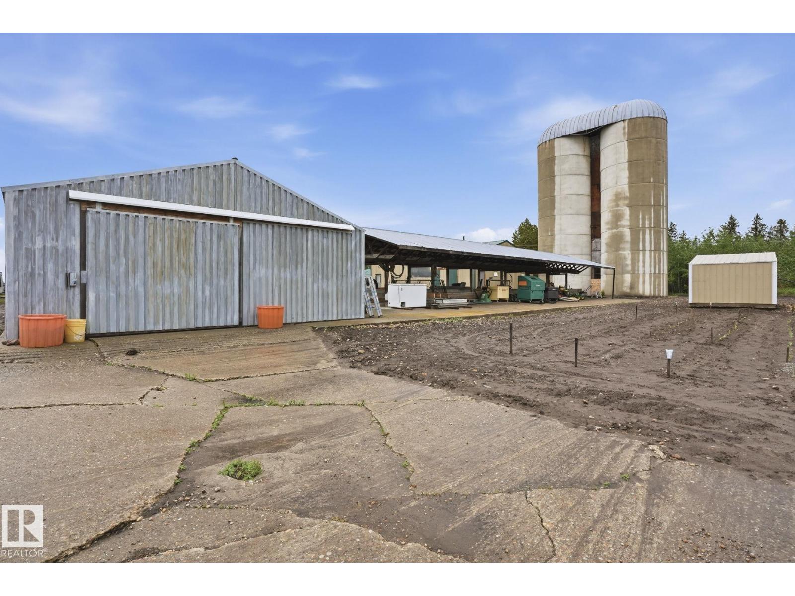 1307 TWP ROAD 510 - 38