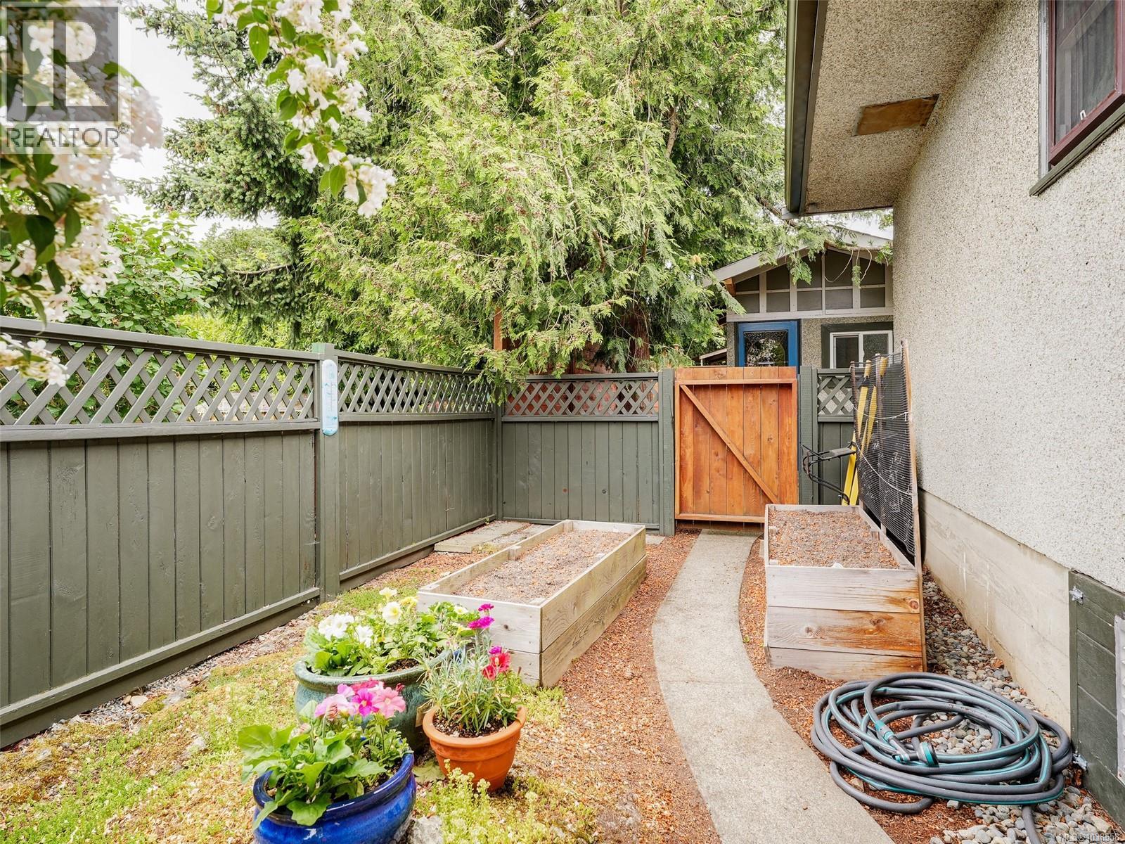 2528 Forbes St - 24