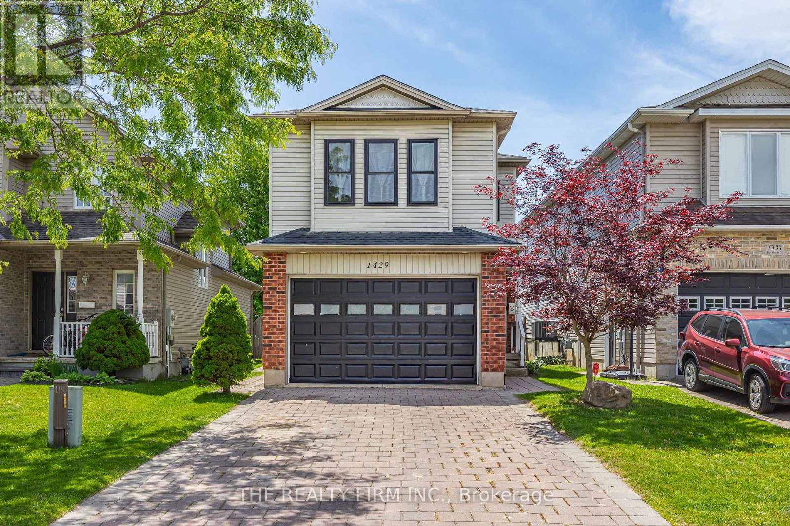 1429 ASPENRIDGE CRESCENT - 1