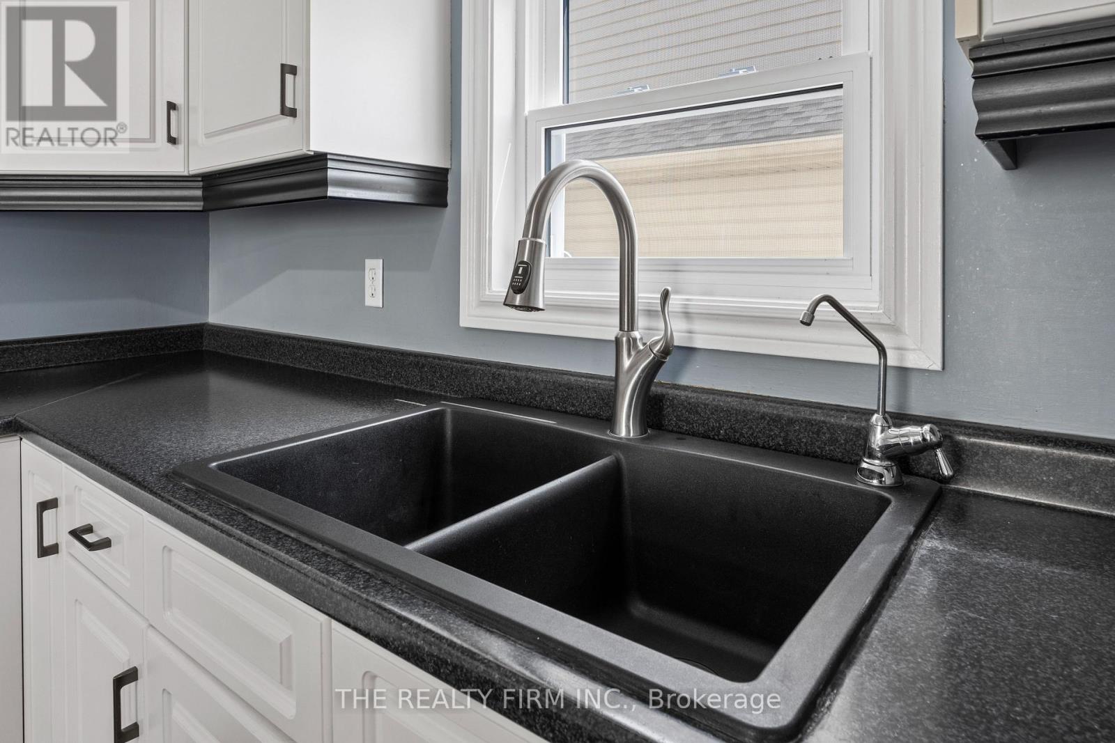 1429 ASPENRIDGE CRESCENT - 11