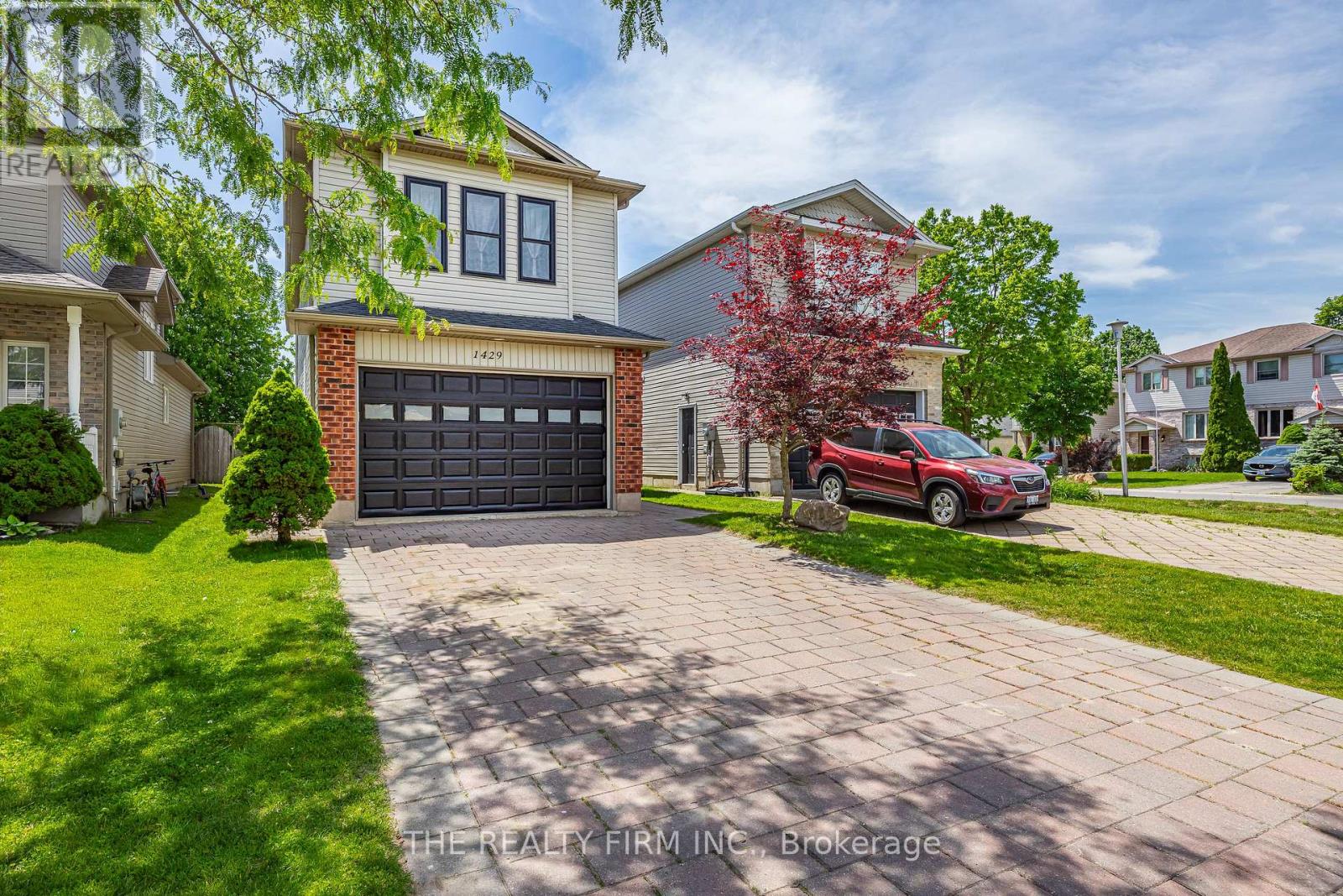 1429 ASPENRIDGE CRESCENT - 2