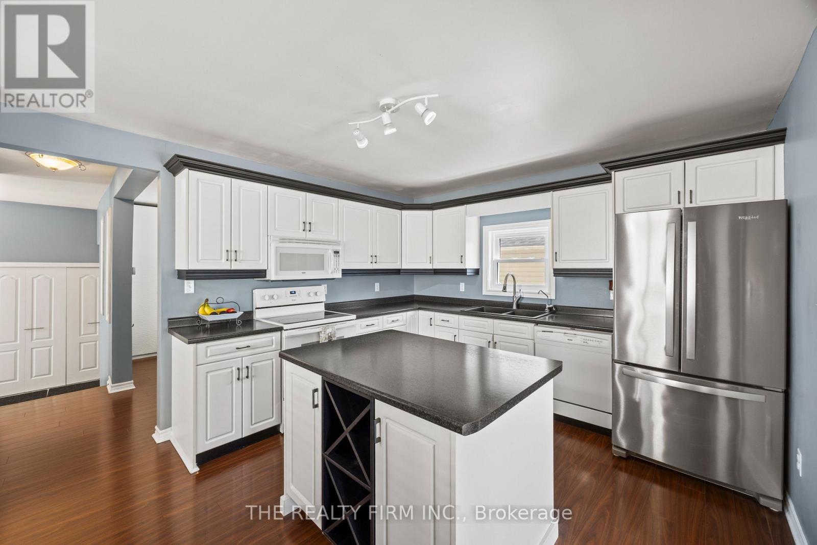 1429 ASPENRIDGE CRESCENT - 9