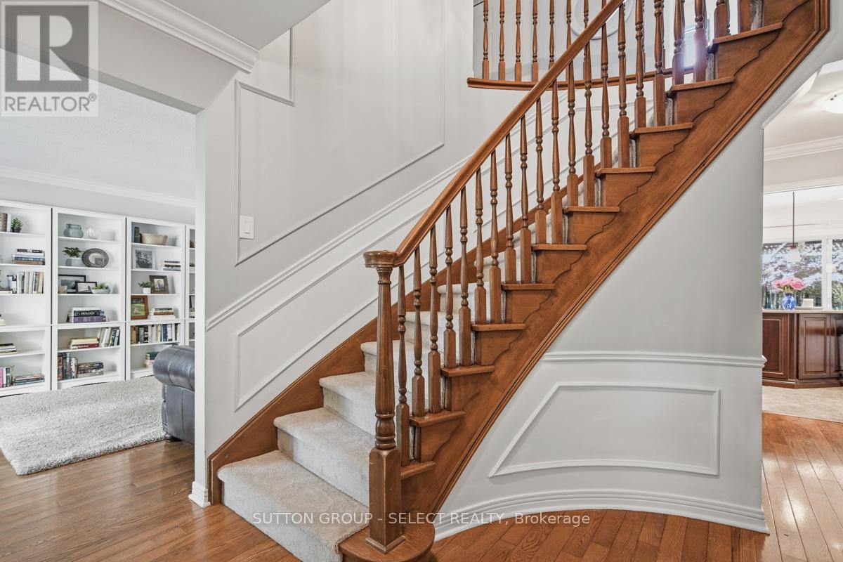 8 SOMERSET CRESCENT - 22