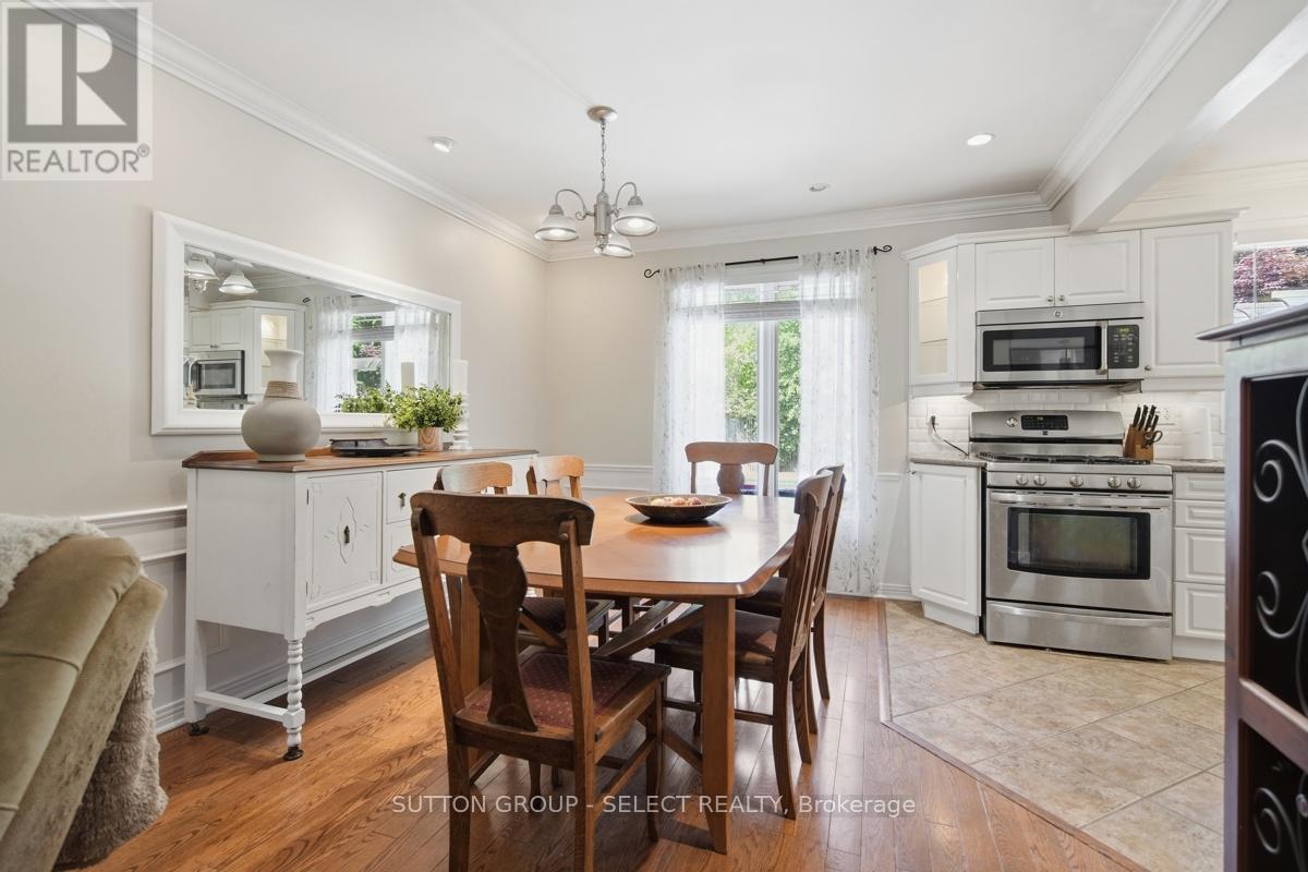 8 SOMERSET CRESCENT - 9