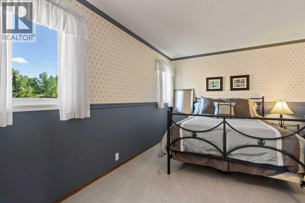 37 Riverview Close, Cochrane