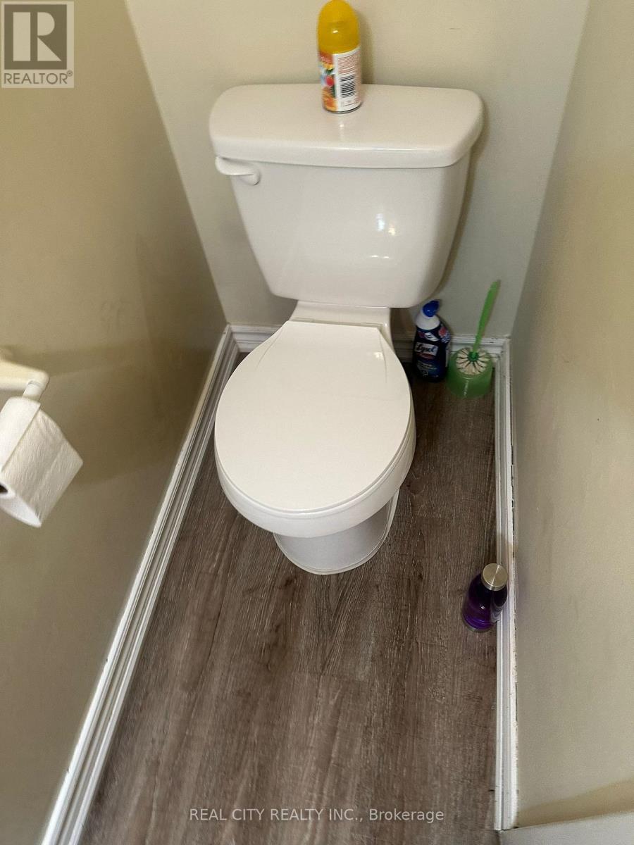 2290 DELKUS CRESCENT - 10