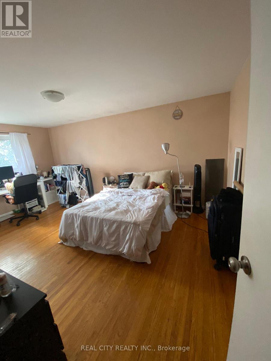 2290 DELKUS CRESCENT - 14