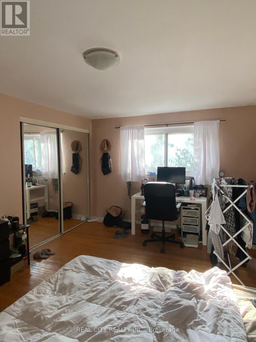 2290 DELKUS CRESCENT - 15