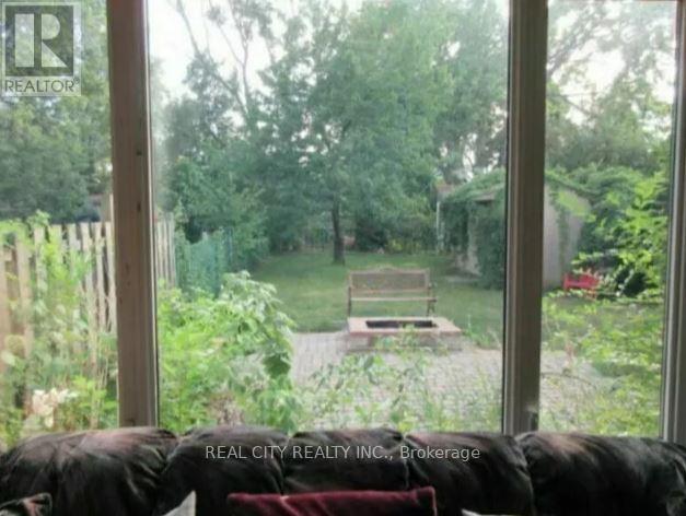 2290 DELKUS CRESCENT - 2