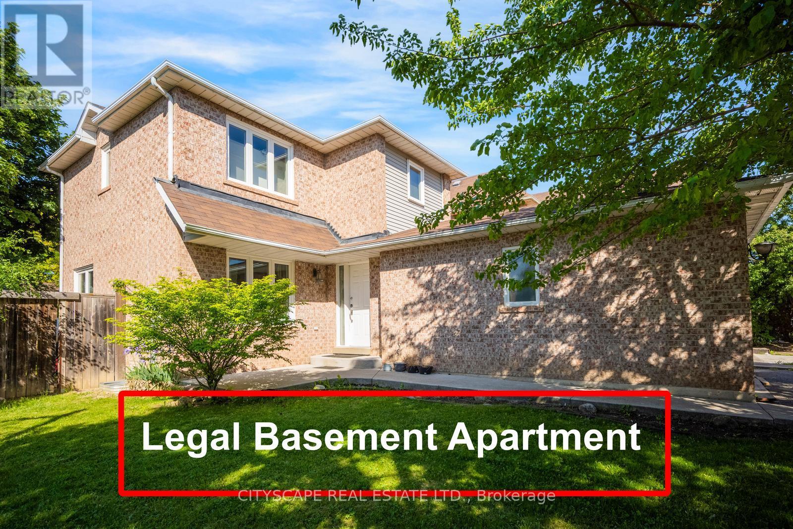 65 MULLIS CRESCENT - 1