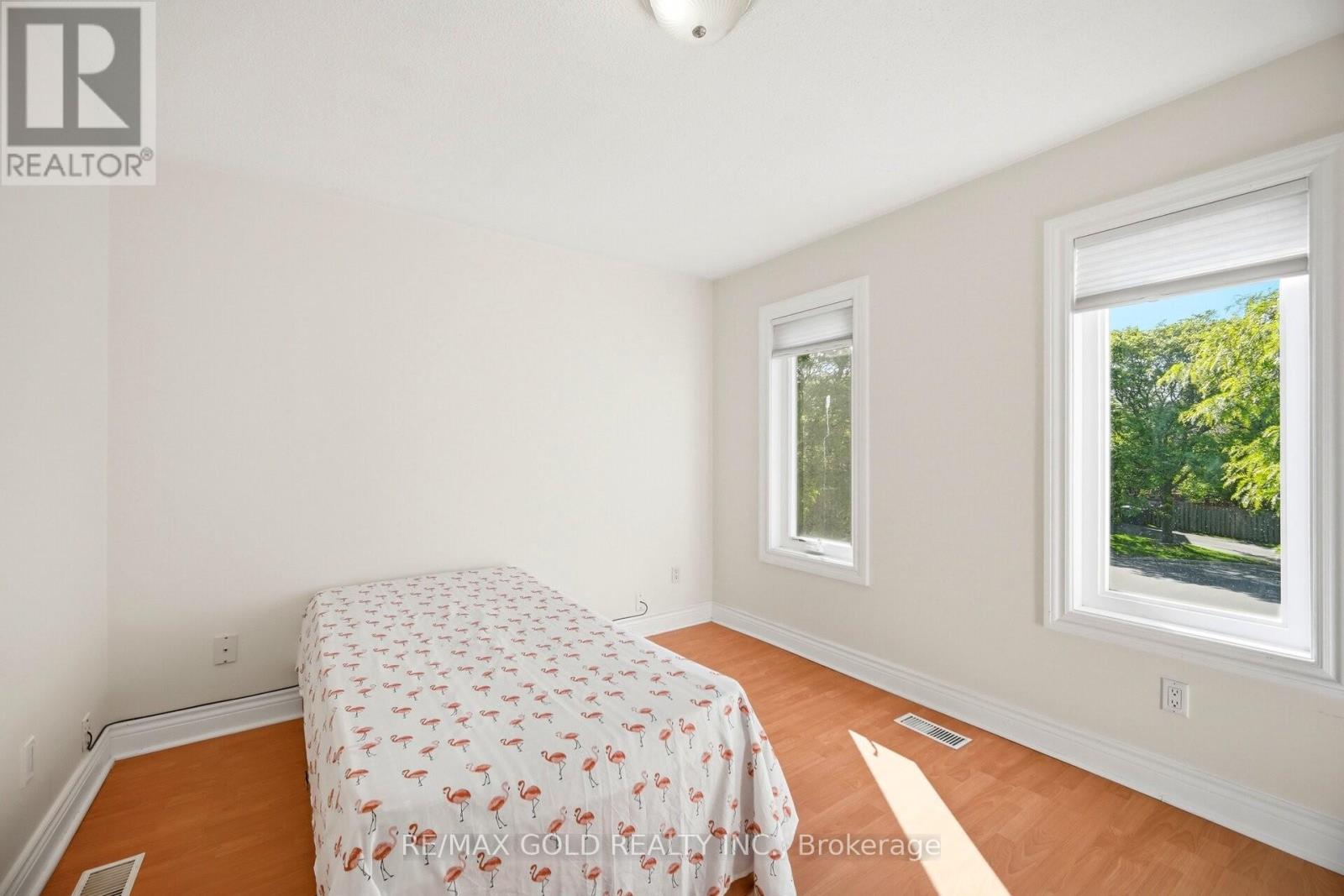 10 INWOOD PLACE - 19