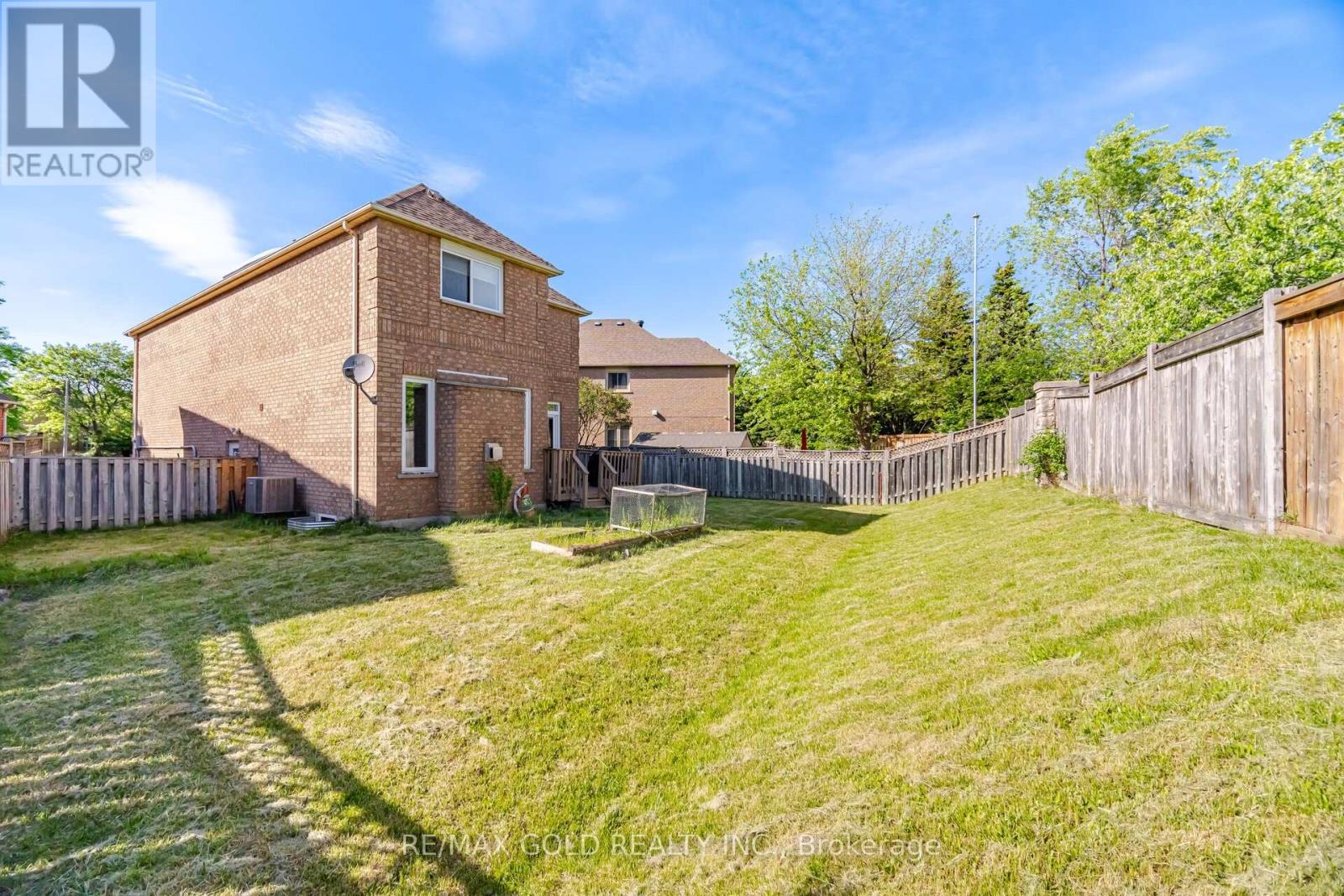 10 INWOOD PLACE - 29