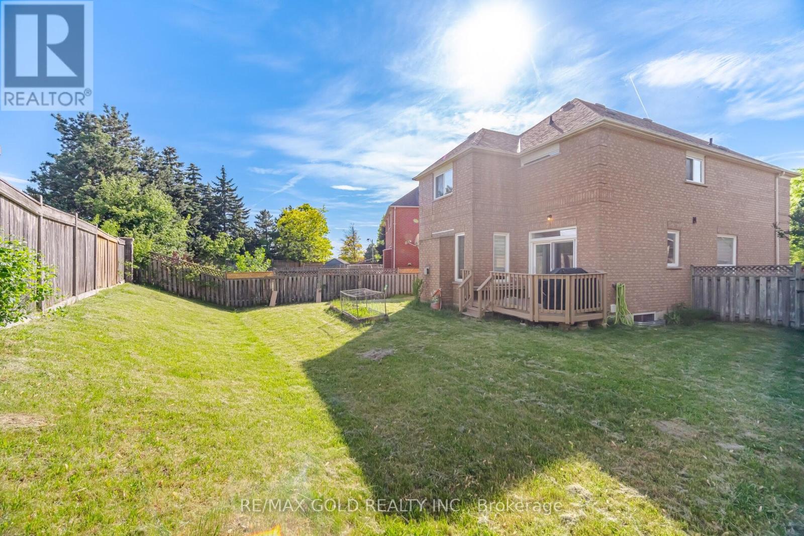 10 INWOOD PLACE - 30