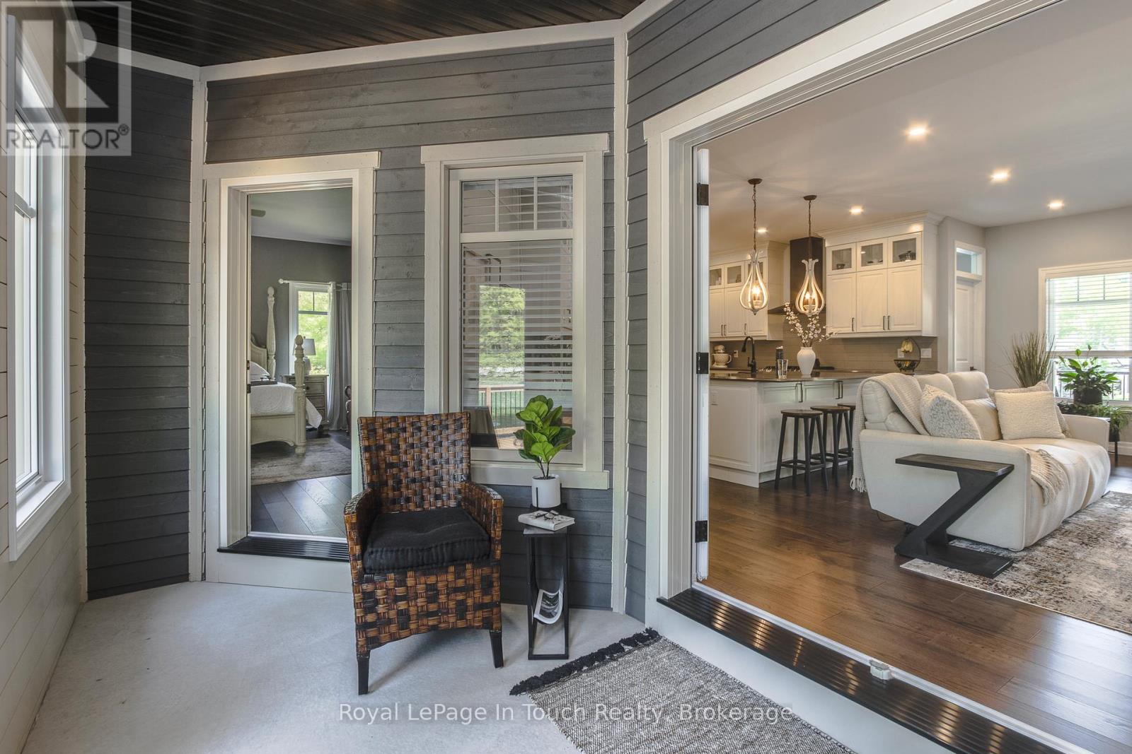 55 BEAUFORT CRESCENT - 16