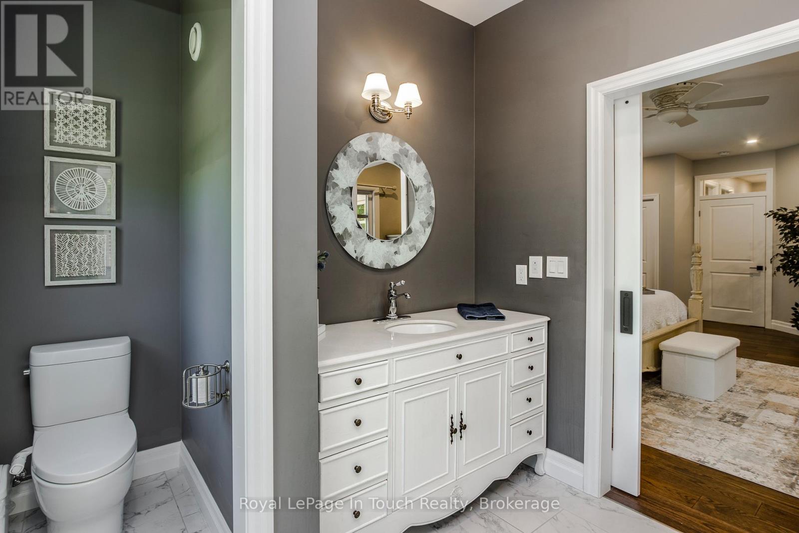 55 BEAUFORT CRESCENT - 21