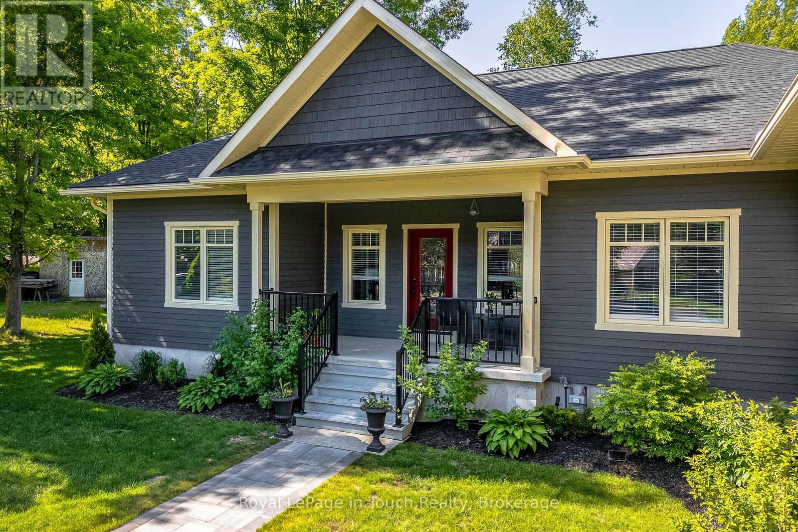 55 BEAUFORT CRESCENT - 4