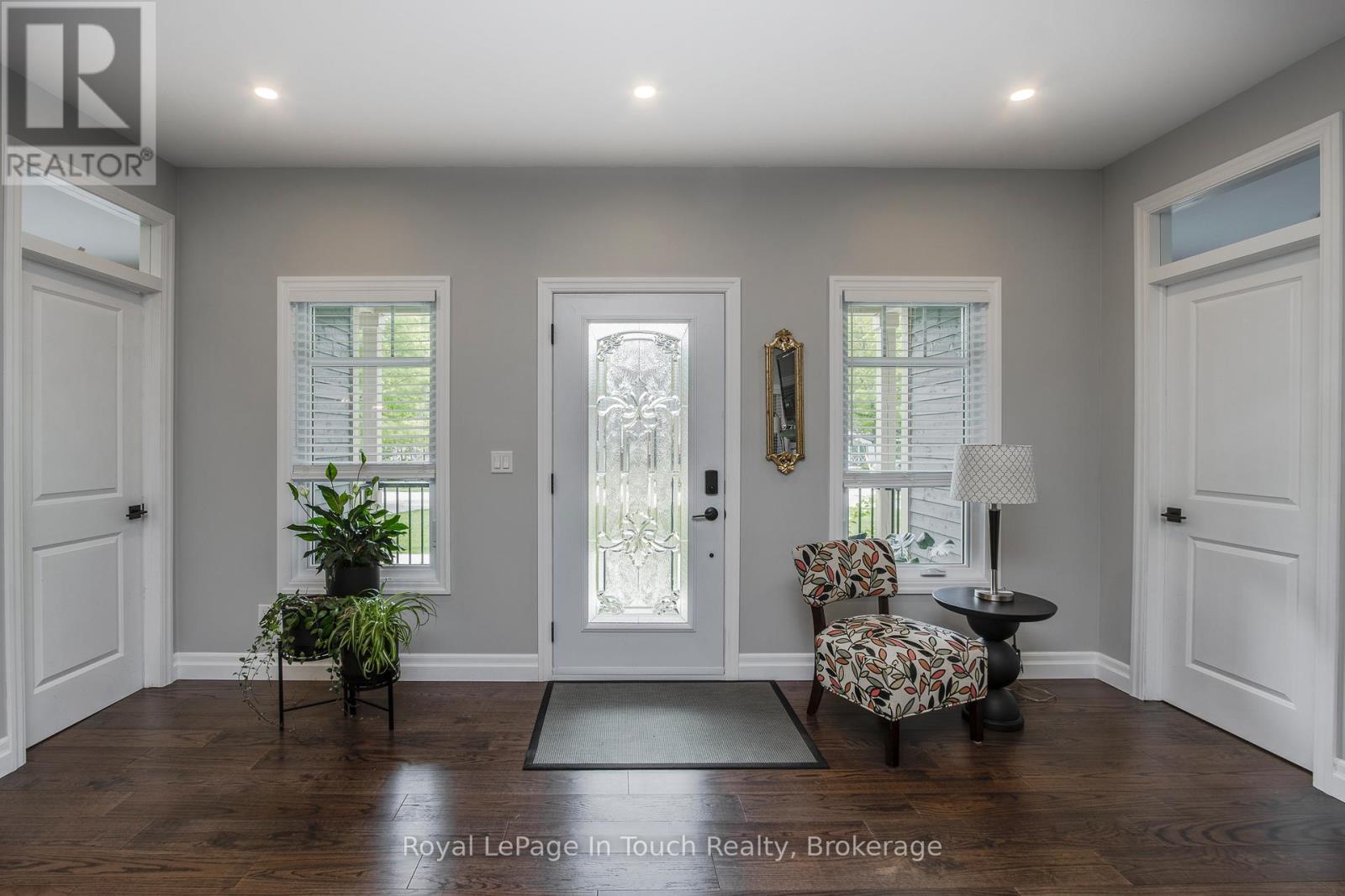 55 BEAUFORT CRESCENT - 6
