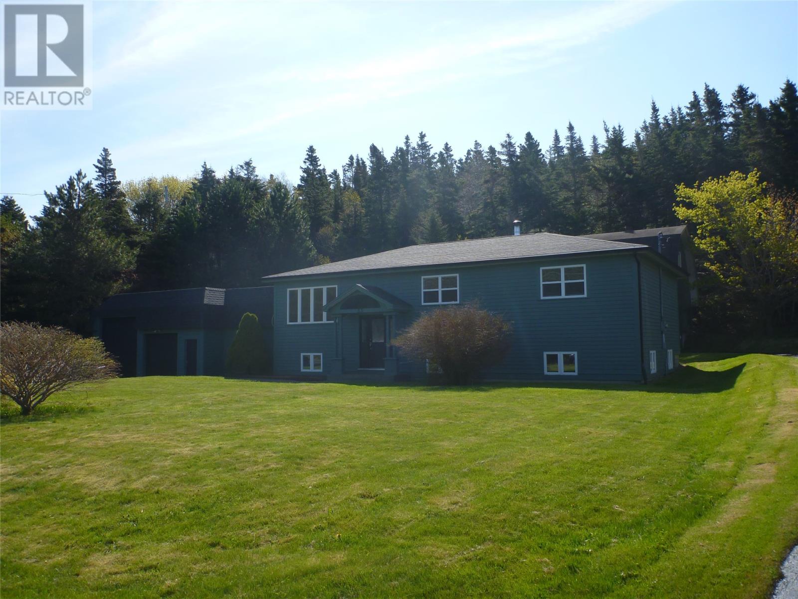 33 Pondside Road - 2