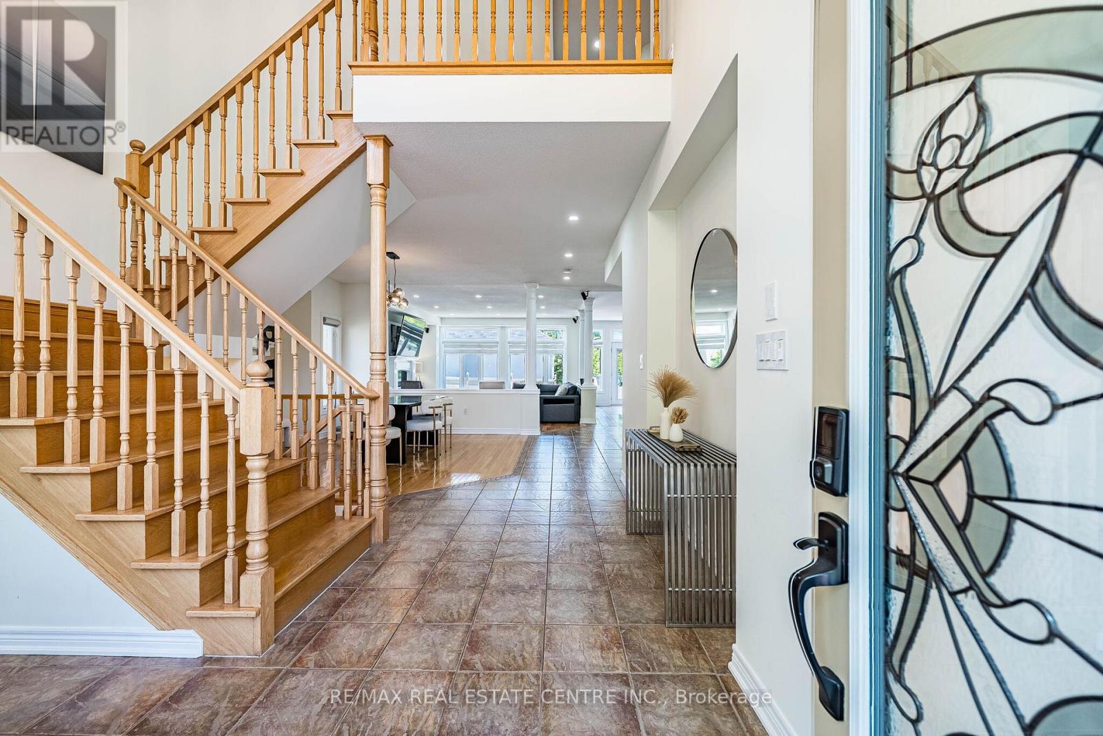 #ANCASTER 137 CLOVERLEAF DRIVE - 5