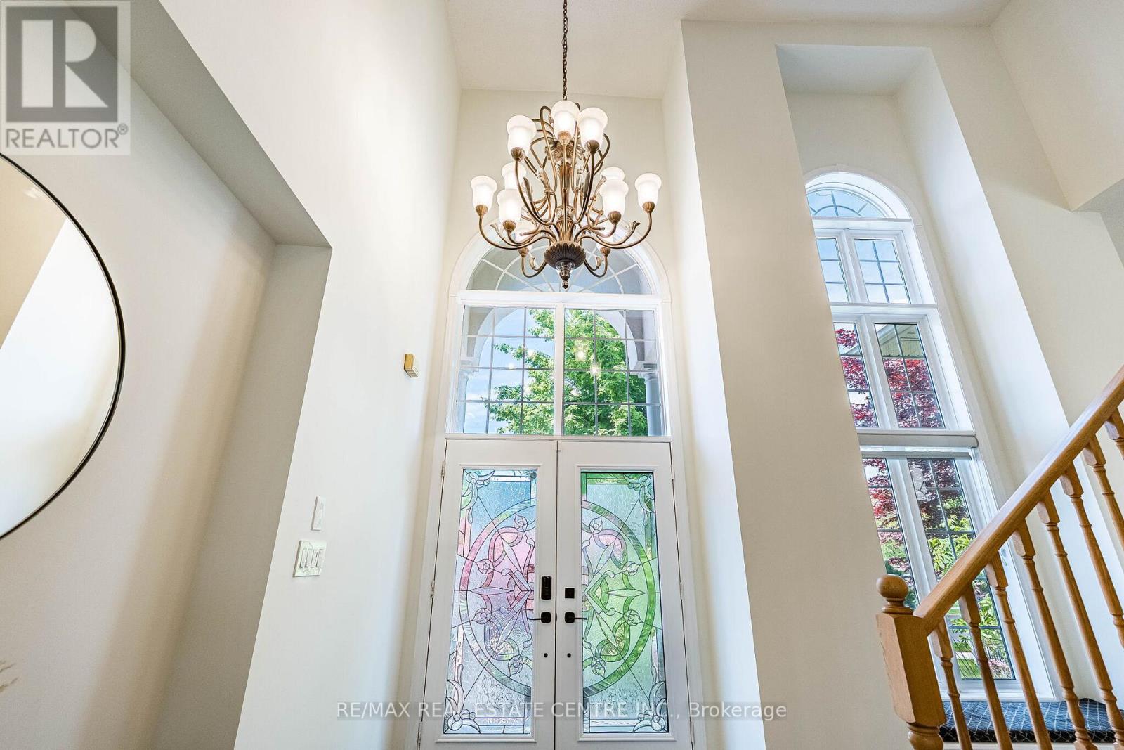 #ANCASTER 137 CLOVERLEAF DRIVE - 7