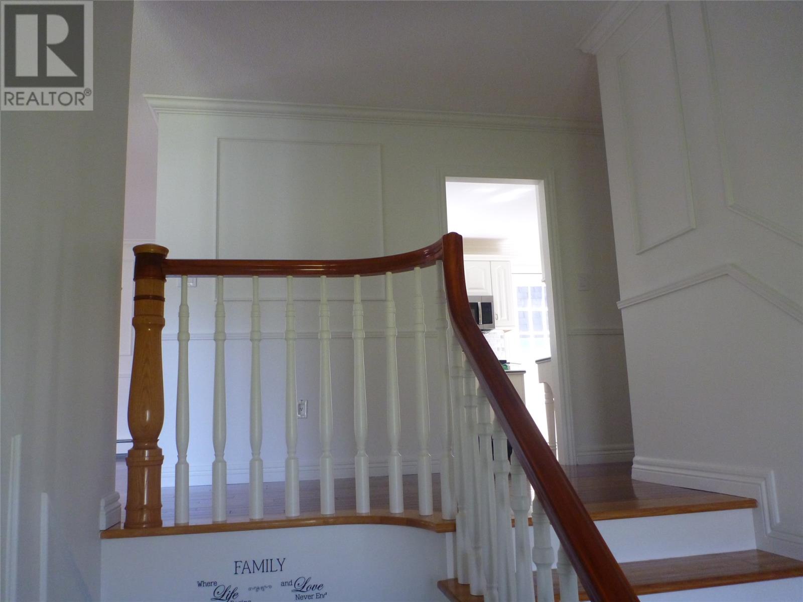 33 Pondside Road - 3