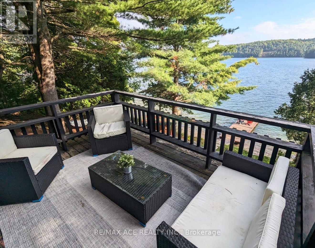 253 FARADALE DRIVE - 11
