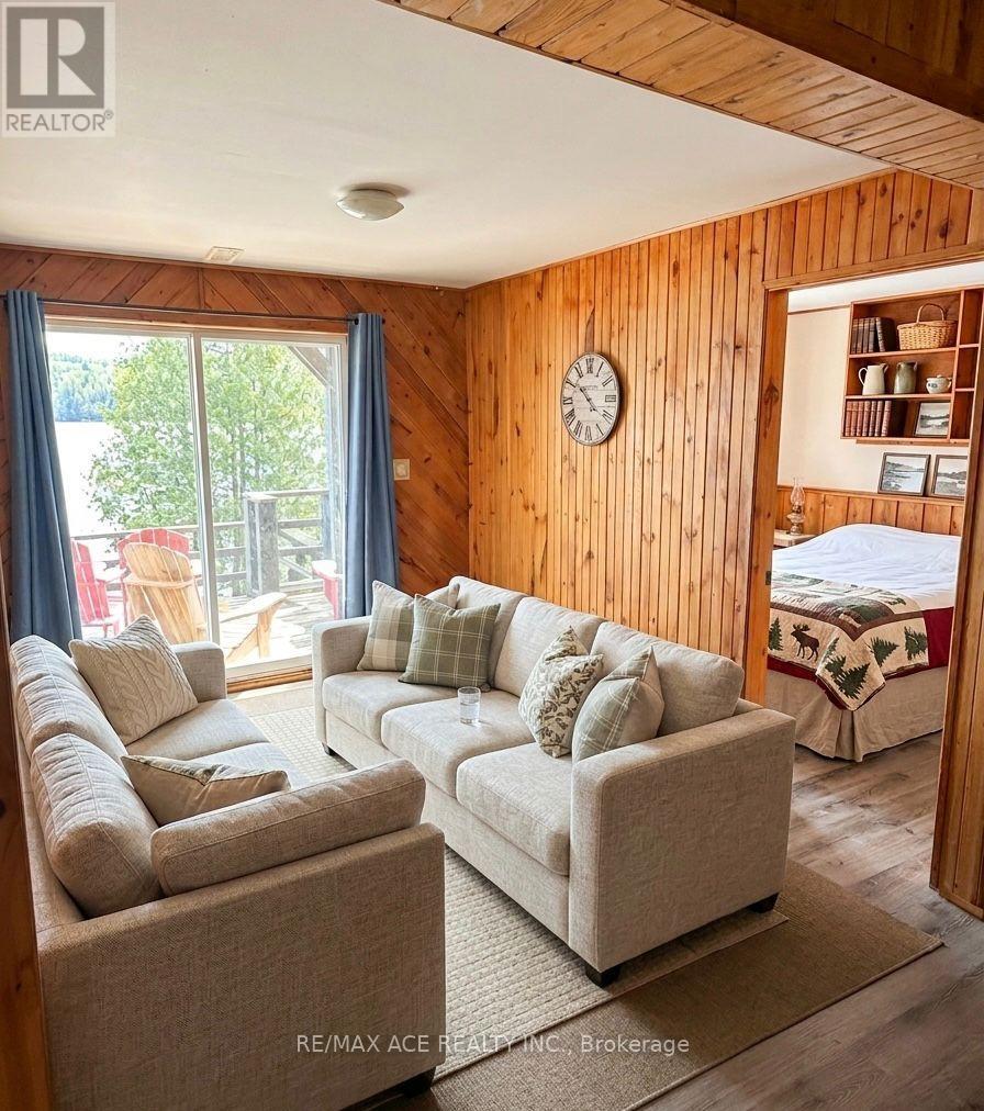 253 FARADALE DRIVE - 7