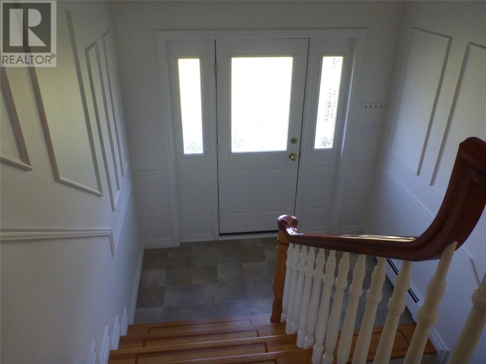 33 Pondside Road - 4