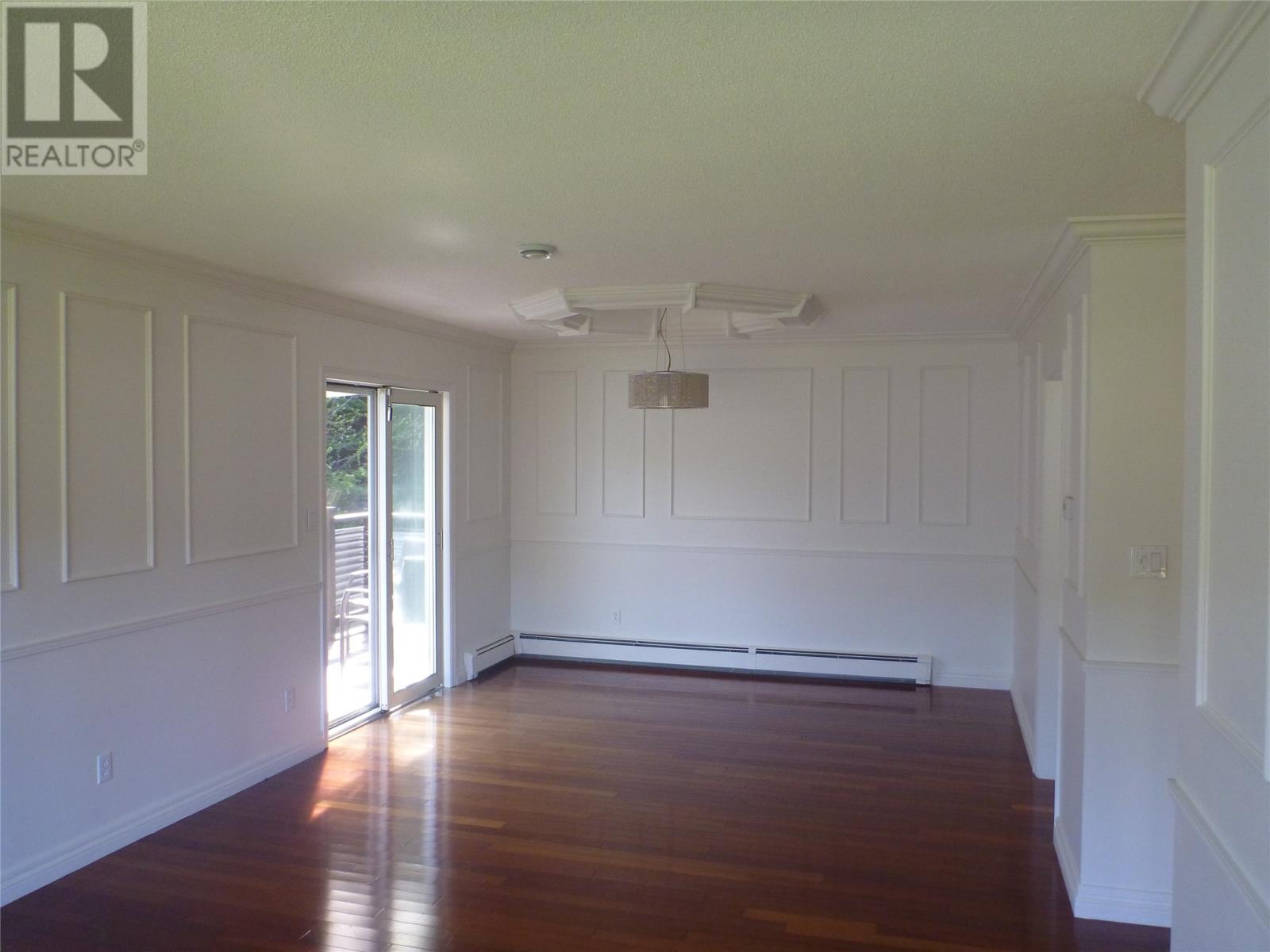 33 Pondside Road - 6