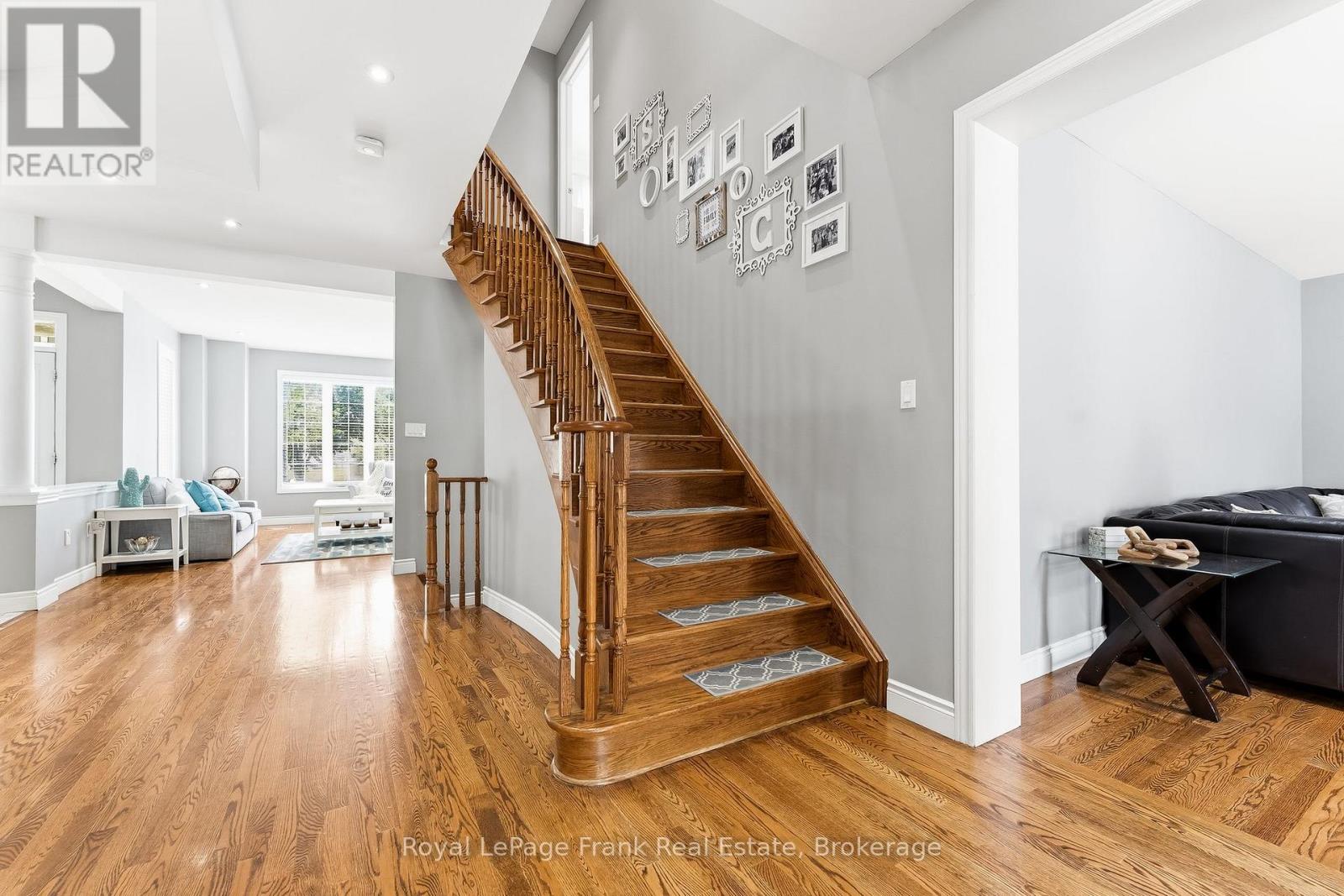 51 GOODHART CRESCENT - 21