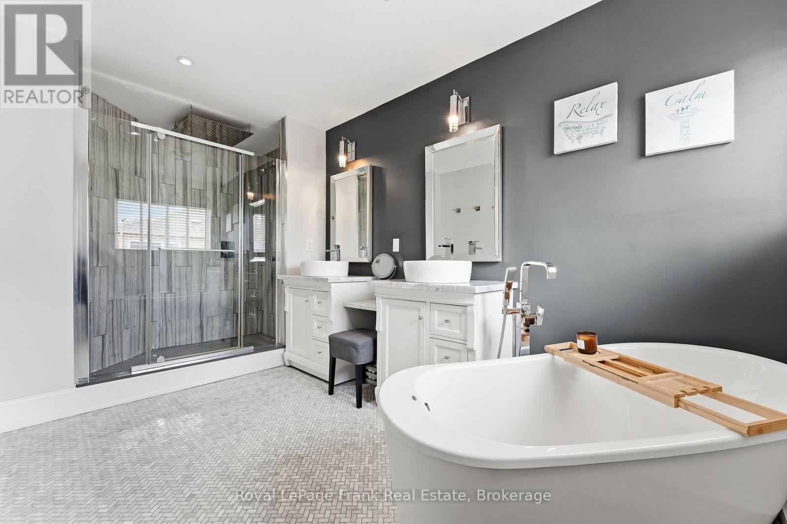 51 GOODHART CRESCENT - 24
