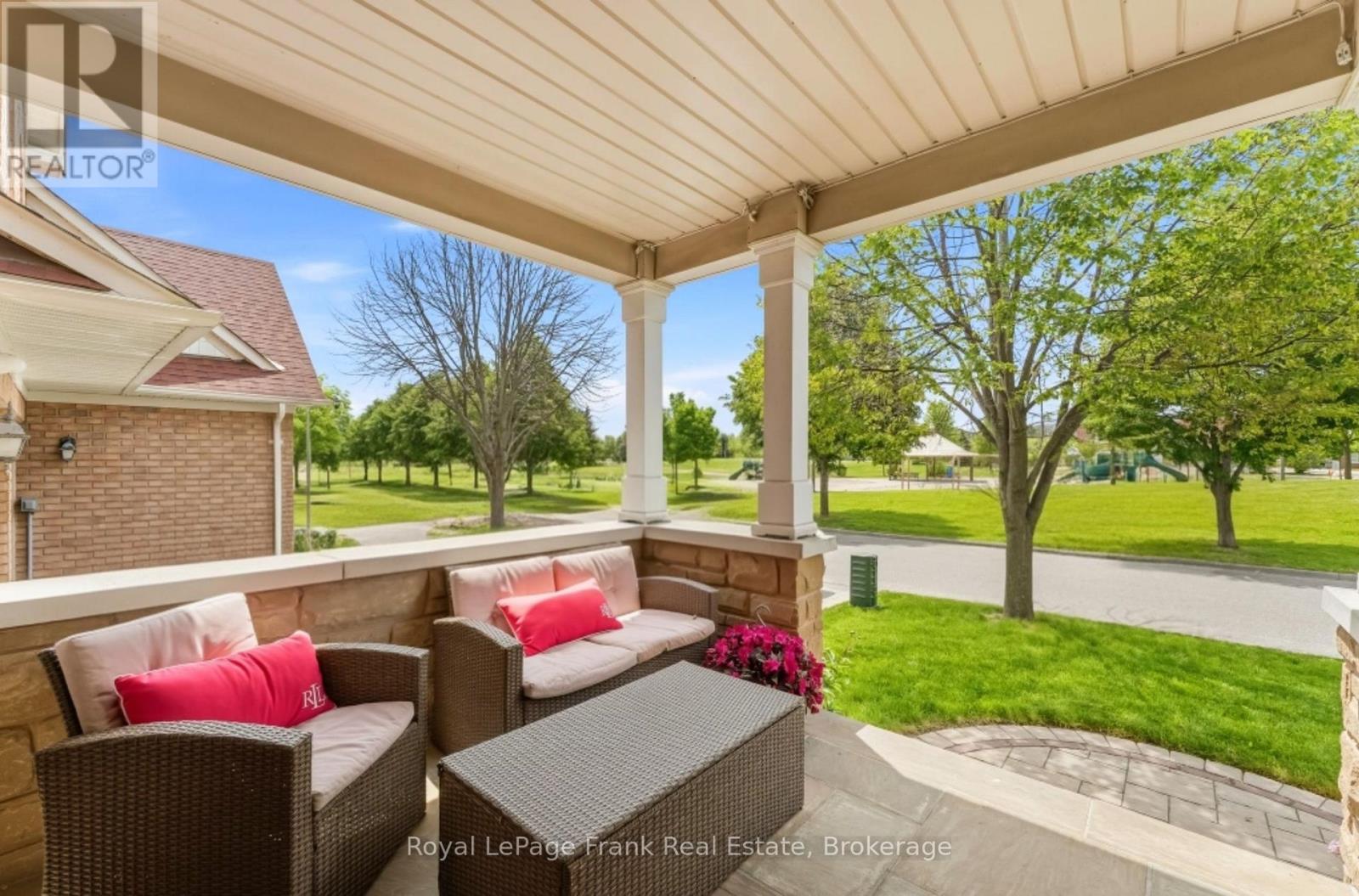 51 GOODHART CRESCENT - 4