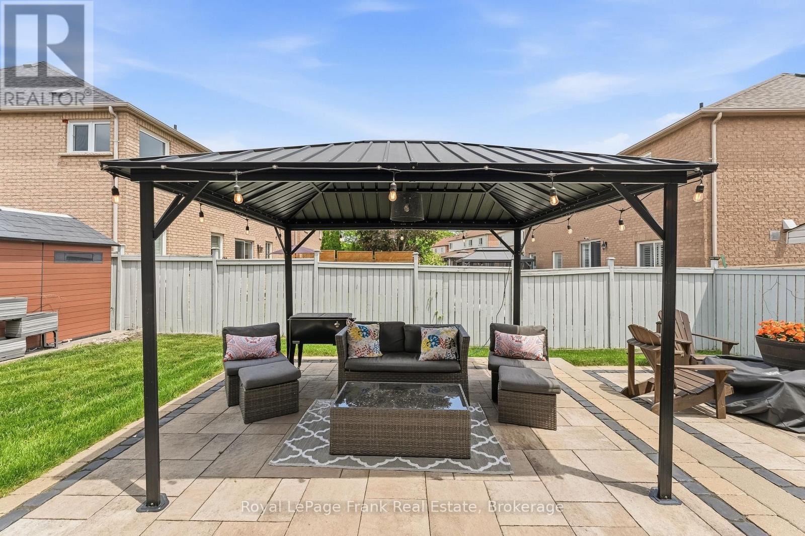 51 GOODHART CRESCENT - 40