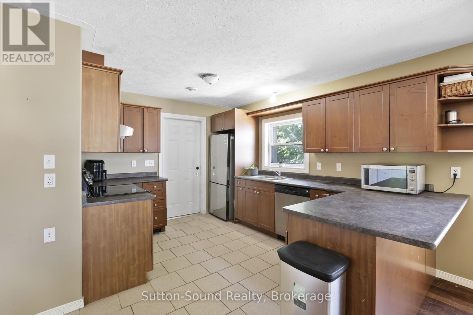 7182 HIGHWAY 21 - 8