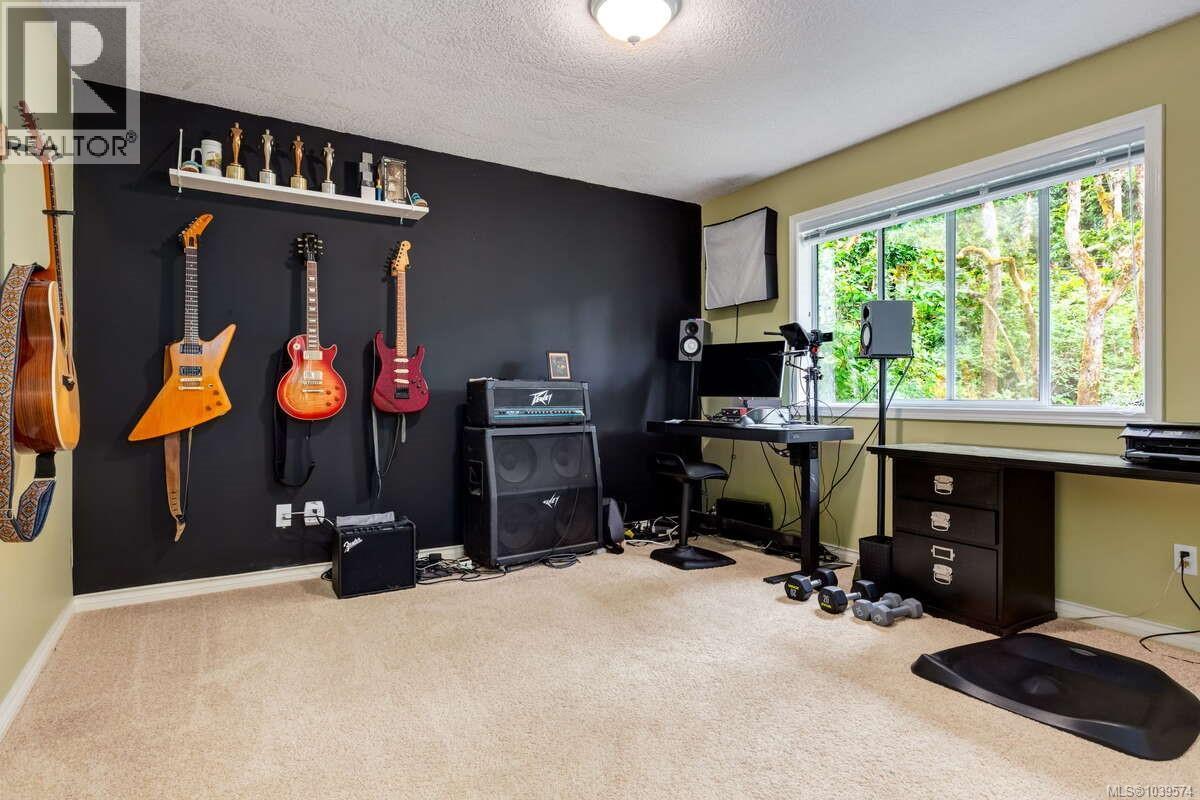 1206 McKenzie Dr - 23