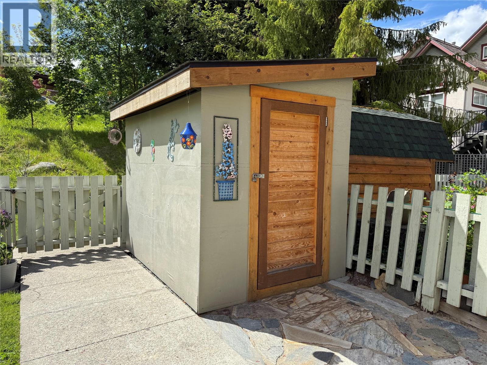 467 Richards Street W - 10