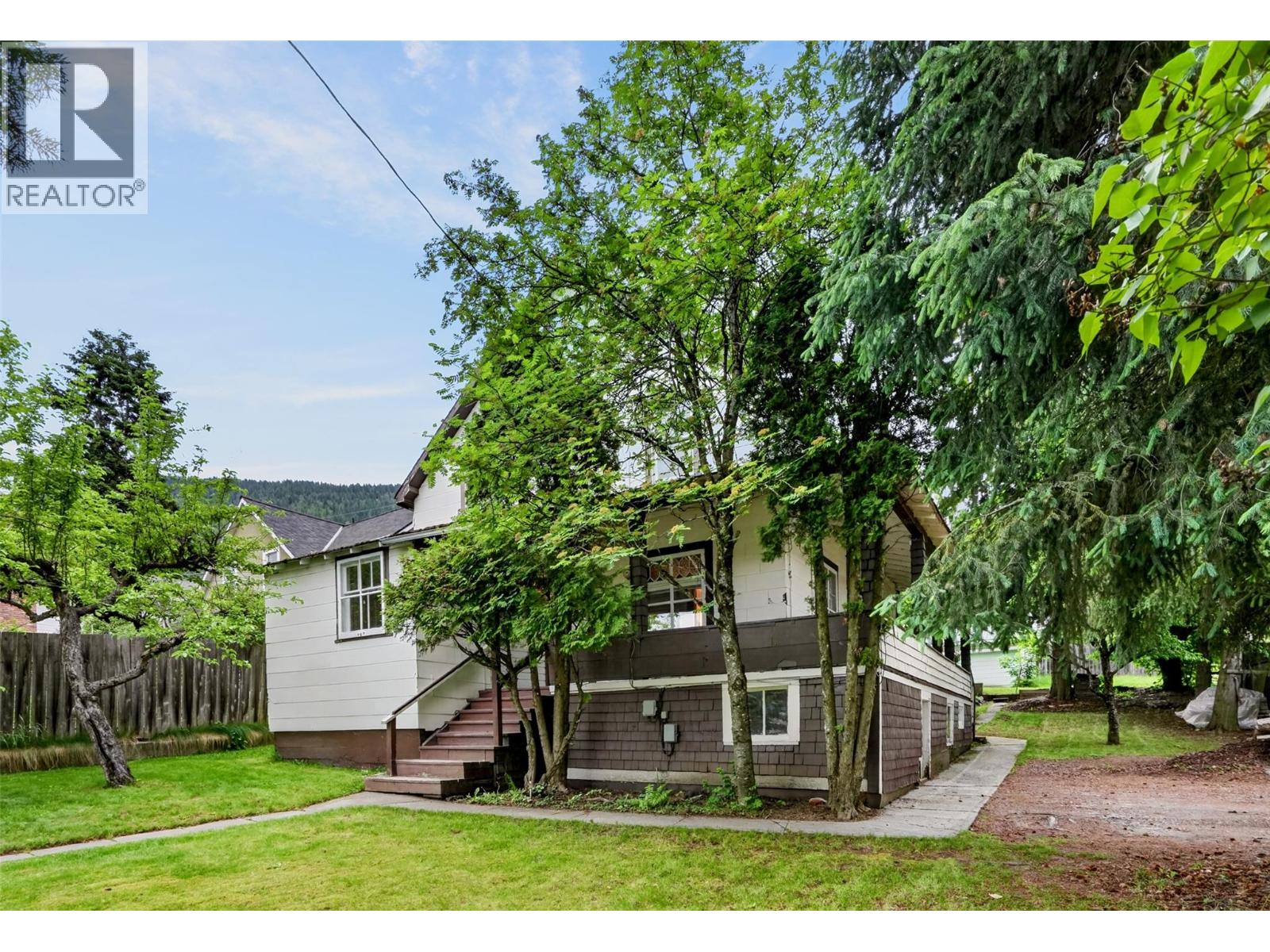 404 Houston Street - 58